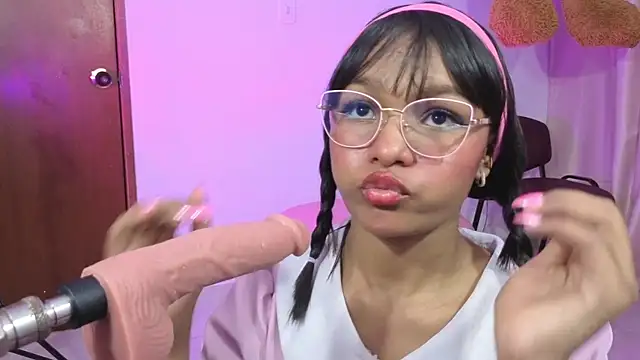 Snapshot of KaattySweet_ chatting on 24, 4, 2026 KaattySweet online show from 24, 4, 2026