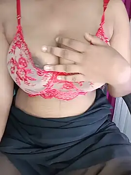 Snapshot of Sadika- chatting on 7, 7, 2026 Sadika- online show from 7, 7, 2026