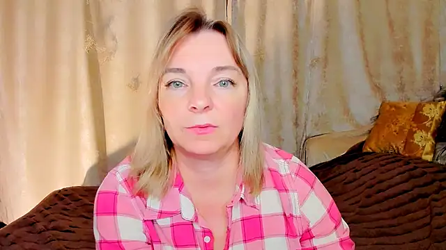 Regina  blue online show from 27, 10, 2025