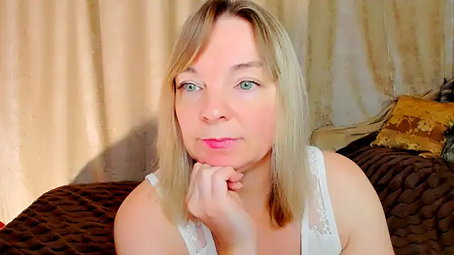 Regina  blue online show from 16, 11, 2025