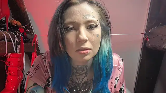 Snapshot of coyemoo chatting on 19, 1, 2026 coyemoo online show from 19, 1, 2026