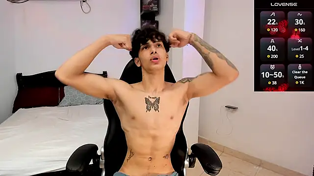 Snapshot of Snakebutterfly chatting on 11, 3, 2025 Snakebutterfly online show from 11, 3, 2025