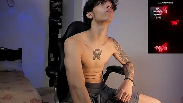 Snapshot of Snakebutterfly chatting on 22, 3, 2025 Snakebutterfly online show from 22, 3, 2025