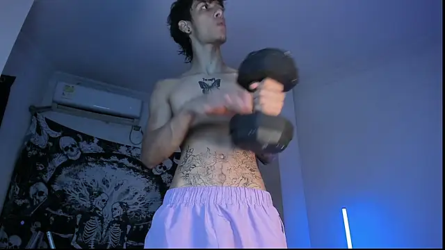 Snapshot of Snakebutterfly chatting on 28, 11, 2025 Snakebutterfly online show from 28, 11, 2025