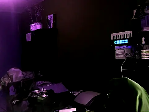 Snapshot of YouWantMe666 chatting on 10, 10, 2025 YouWantMe666 online show from 10, 10, 2025