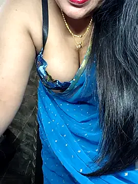 Snapshot of sneha_rose chatting on 12, 7, 2026 sneha rose online show from 12, 7, 2026