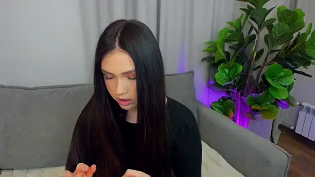 sexyangeloux online show from 14, 4, 2026