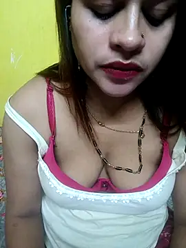 Snapshot of Sexyranibhabhi chatting on 28, 4, 2026 Sexyranibhabhi online show from 28, 4, 2026
