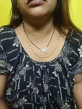 Snapshot of Sexyranibhabhi chatting on 8, 6, 2026 Sexyranibhabhi online show from 8, 6, 2026
