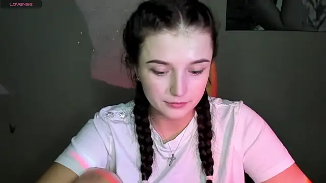 Snapshot of EvaaMillerr99 chatting on 2, 12, 2024 EvaaMillerr99 online show from 2, 12, 2024