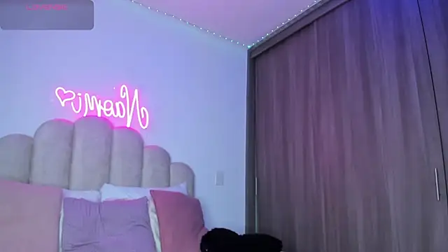 NaomiAsha online show from 19, 2, 2026