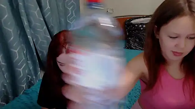 Snapshot of HaleyRoute chatting on 11, 3, 2025 HaleyRoute online show from 11, 3, 2025