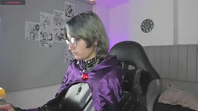 SukiFuyu  online show from 27, 2, 2025