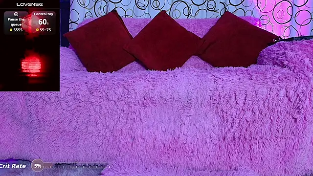 SukiFuyu  online show from 25, 9, 2025