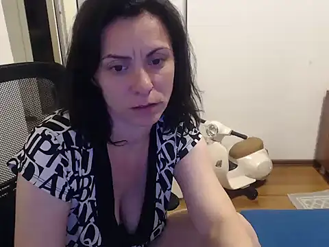 SweetAdela92 online show from 5, 6, 2026