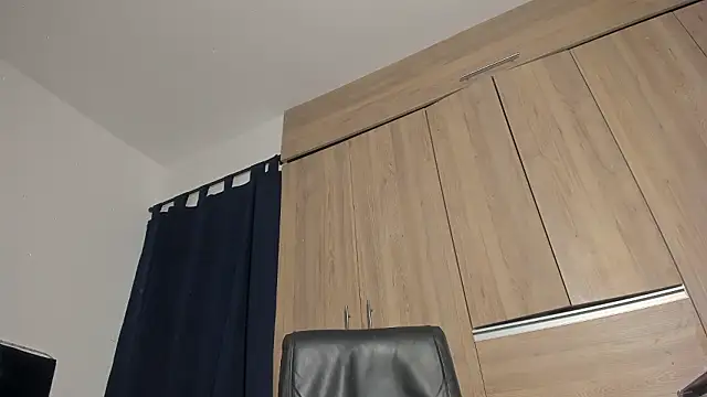 Snapshot of _diegsz_ chatting on 8, 2, 2026 diegsz online show from 8, 2, 2026