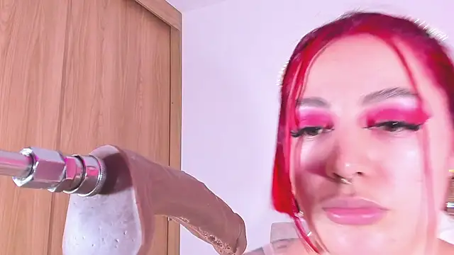 Snapshot of annika_taylor chatting on 10, 2, 2025 annika taylor online show from 10, 2, 2025