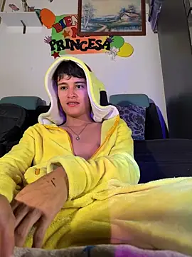 Twinkie-Alex18 online show from 11, 3, 2025