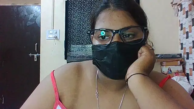 Snapshot of Hotmilfxox chatting on 1, 6, 2026 Hotmilfxox online show from 1, 6, 2026