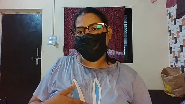 Snapshot of Hotmilfxox chatting on 15, 7, 2026 Hotmilfxox online show from 15, 7, 2026
