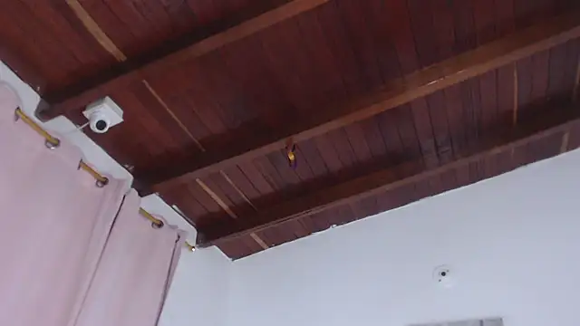 Snapshot of Amara_Red chatting on 23, 10, 2025 Amara Red online show from 23, 10, 2025