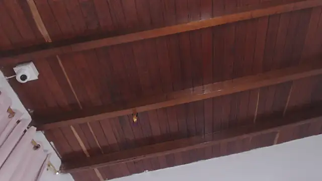 Snapshot of Amara_Red chatting on 21, 11, 2025 Amara Red online show from 21, 11, 2025