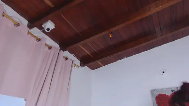 Snapshot of Amara_Red chatting on 24, 11, 2025 Amara Red online show from 24, 11, 2025