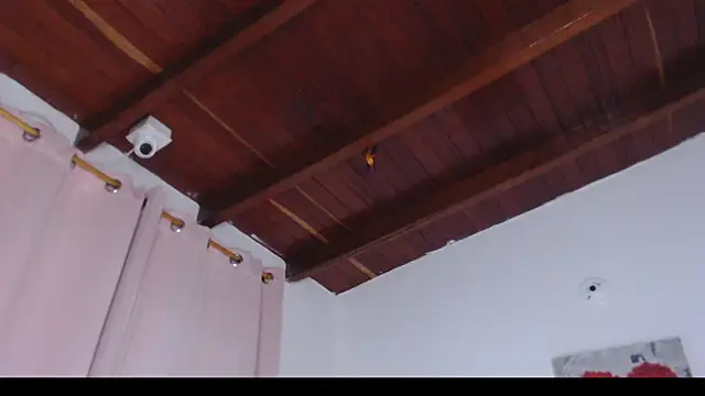 Snapshot of Amara_Red chatting on 8, 4, 2026 Amara Red online show from 8, 4, 2026