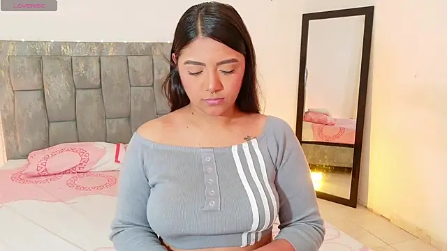 Snapshot of DIANEE_01 chatting on 31, 5, 2026 DIANEE 01 online show from 31, 5, 2026