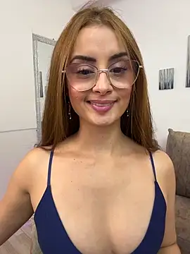 Snapshot of MiaaLoren chatting on 6, 2, 2026 MiaaLoren online show from 6, 2, 2026