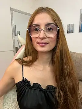 Snapshot of MiaaLoren chatting on 15, 2, 2026 MiaaLoren online show from 15, 2, 2026