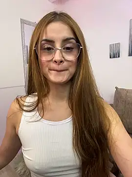 Snapshot of MiaaLoren chatting on 27, 2, 2026 MiaaLoren online show from 27, 2, 2026