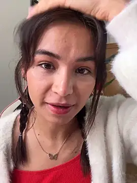 Snapshot of Adriennesexxx chatting on 2, 12, 2025 Adriennesexxx online show from 2, 12, 2025