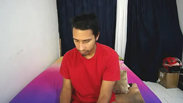 Snapshot of michaelhotbbc chatting on 3, 12, 2025 michaelhotbbc online show from 3, 12, 2025