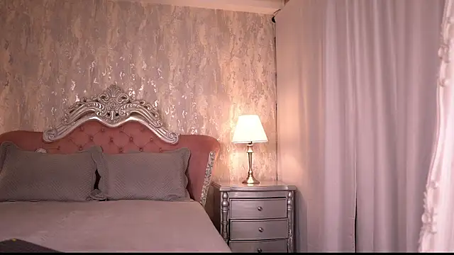 Snapshot of AngelineConnor chatting on 3, 10, 2025 AngelineConnor online show from 3, 10, 2025