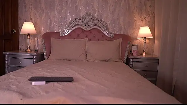 Snapshot of AngelineConnor chatting on 15, 5, 2026 AngelineConnor online show from 15, 5, 2026