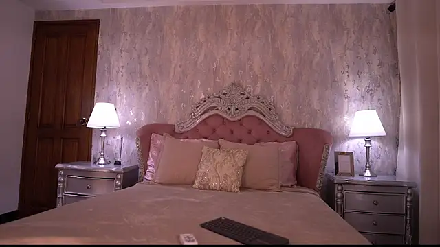 Snapshot of AngelineConnor chatting on 27, 5, 2026 AngelineConnor online show from 27, 5, 2026