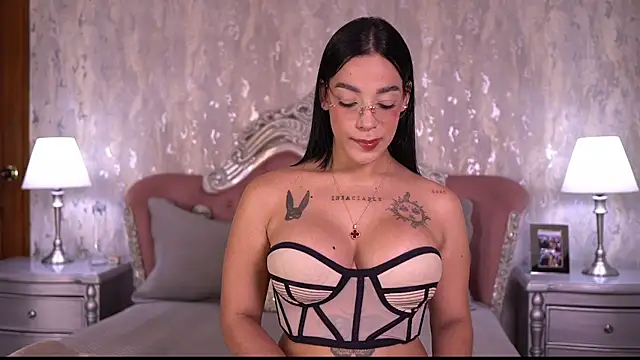 Snapshot of AngelineConnor chatting on 26, 6, 2026 AngelineConnor online show from 26, 6, 2026