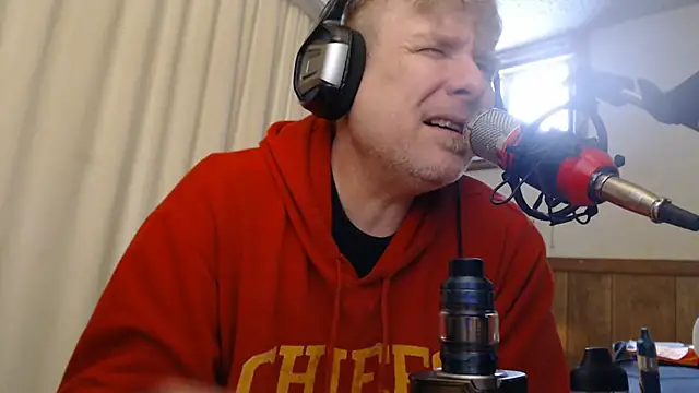 Snapshot of BrisonChase chatting on 13, 1, 2025 BrisonChase online show from 13, 1, 2025