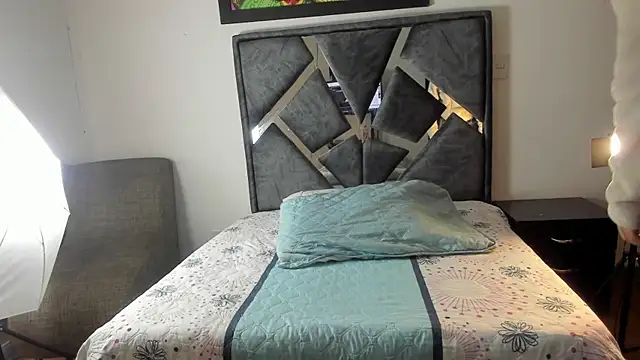 Vahiolet smith online show from 31, 10, 2025