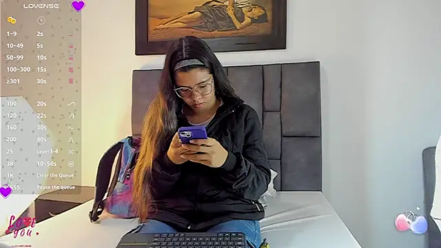 Snapshot of Vahiolet_smith chatting on 17, 1, 2026 Vahiolet smith online show from 17, 1, 2026