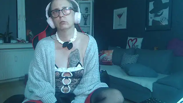 EiskalterEngel74 online show from 7, 12, 2024