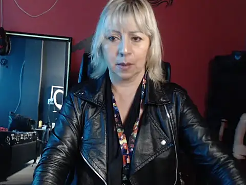 KLOE PIELL online show from 25, 2, 2026