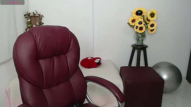 Ghada milf online show from 11, 3, 2026