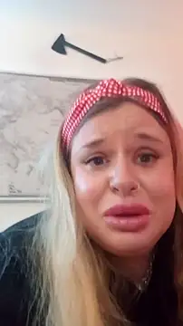 JohannasMishael online show from 17, 10, 2025