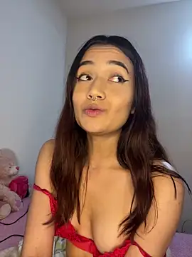 Snapshot of HallieLemon1 chatting on 20, 12, 2024 HallieLemon1 online show from 20, 12, 2024