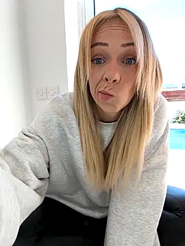 Lexa xoxo online show from 25, 2, 2026