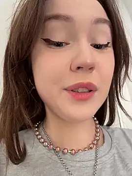 Snapshot of Peachy_Dream chatting on 1, 2, 2026 Peachy Dream online show from 1, 2, 2026