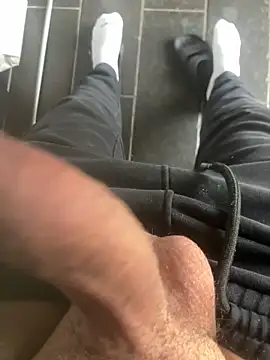 tomlolala online show from 6, 4, 2026