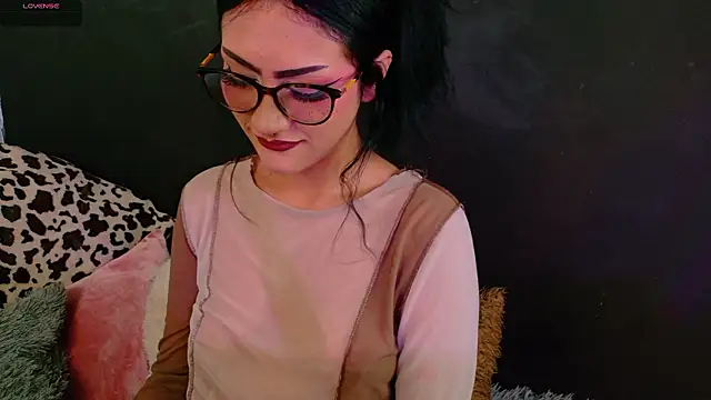 miluv19 online show from 18, 7, 2026